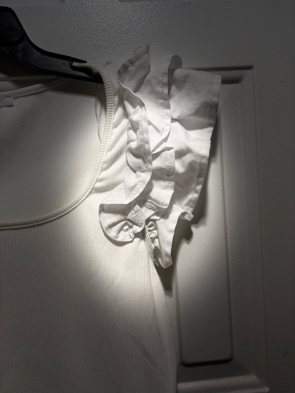 iris White Ruffle Sleeve Scoop Neck Tank - Picture 4 of 6